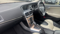 Volvo V40 D2 [120] Cross Country Pro 5dr Geartronic Diesel Hatchback